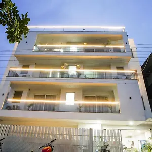 Hotel Saltstayz Sector 52 - Ardee Mall
