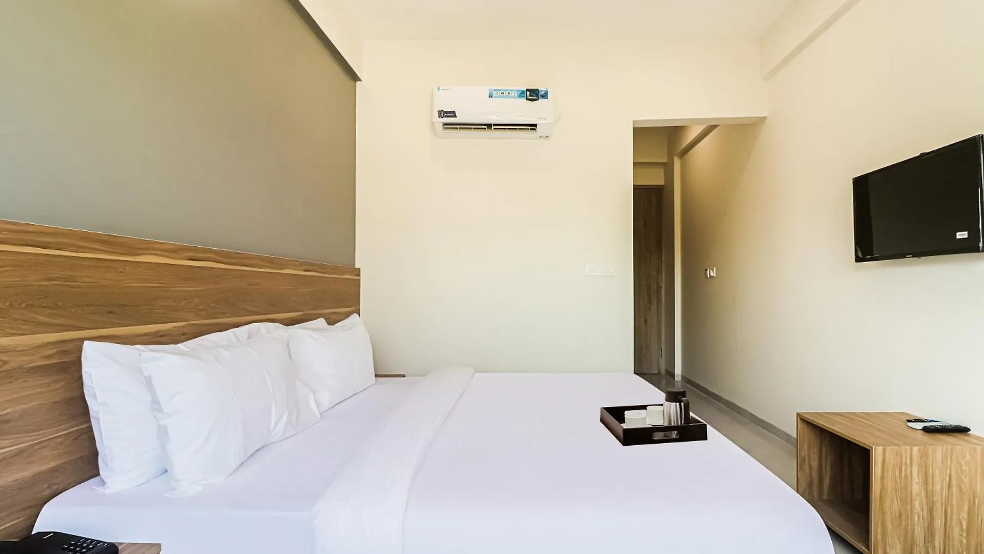 Townhouse Infinity Stays Near Appu Ghar Gurgaon
