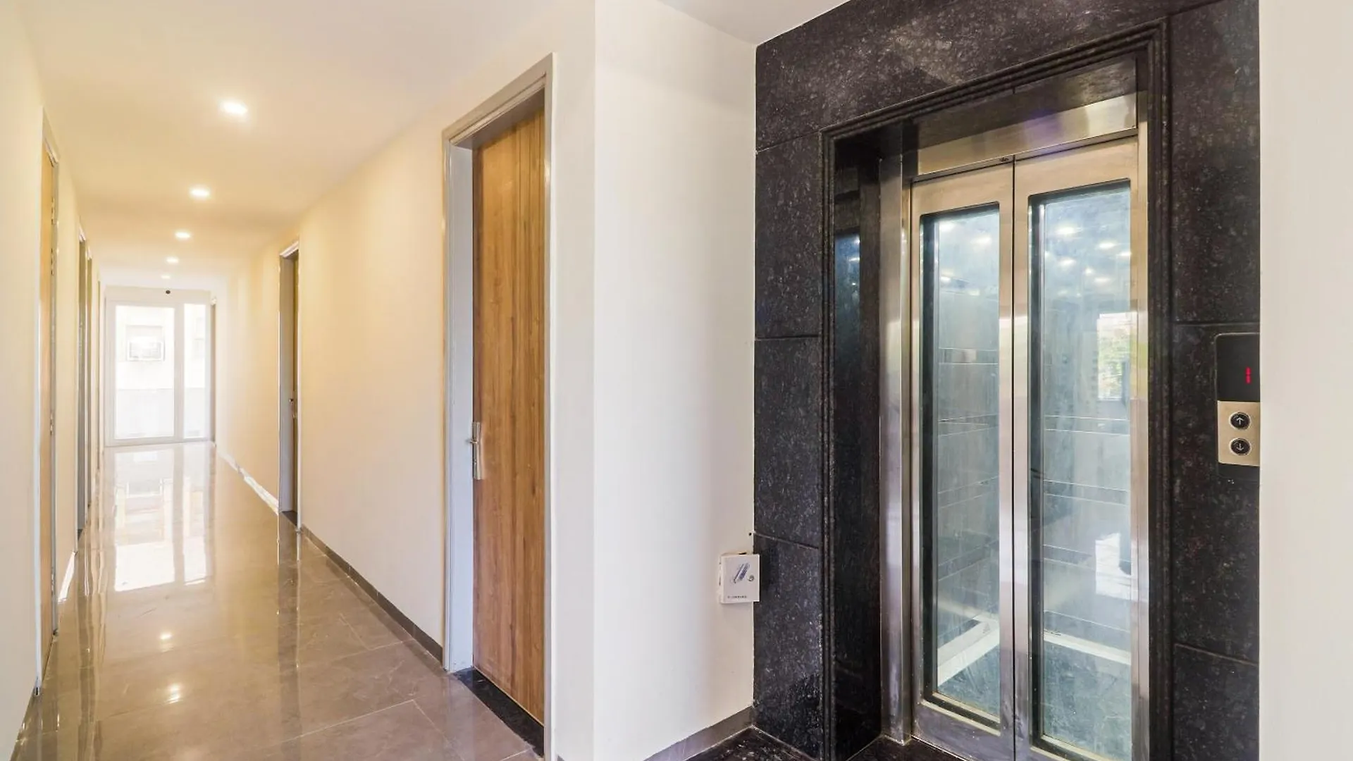 *** Hotel Townhouse Infinity Stays Near Appu Ghar Gurgaon India