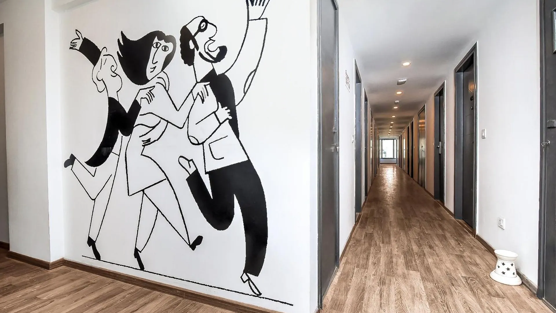Hotel Townhouse Infinity Stays Near Appu Ghar Gurgaon